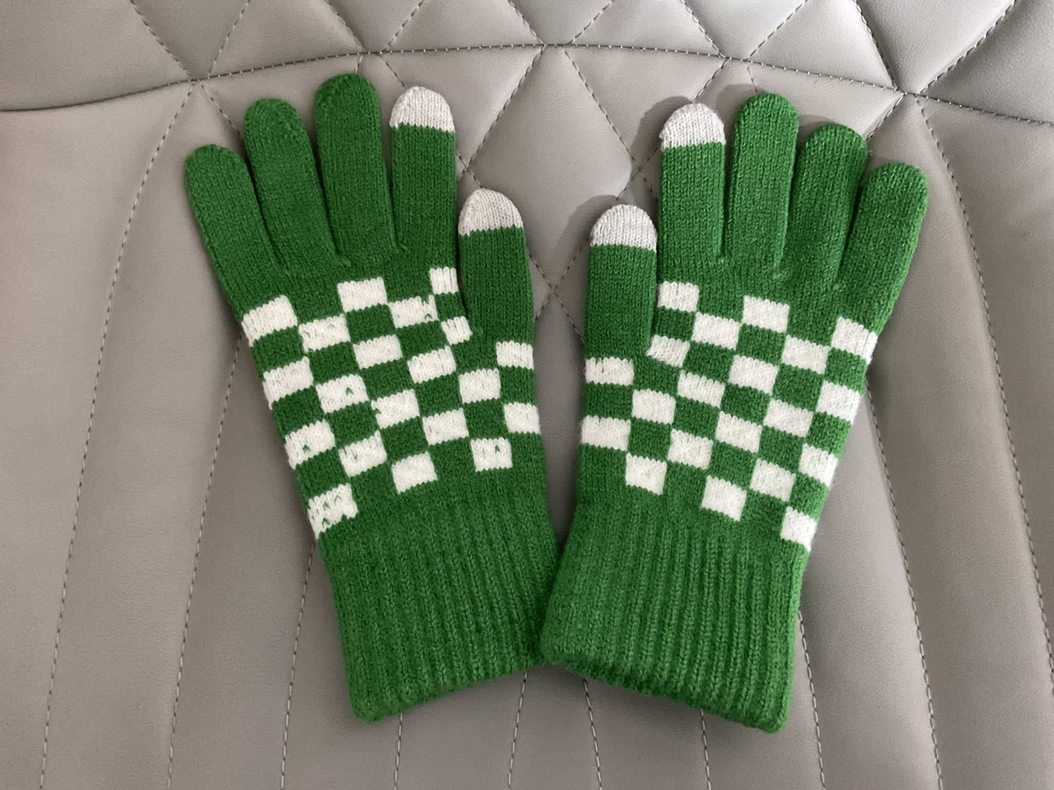 Checkered Gloves