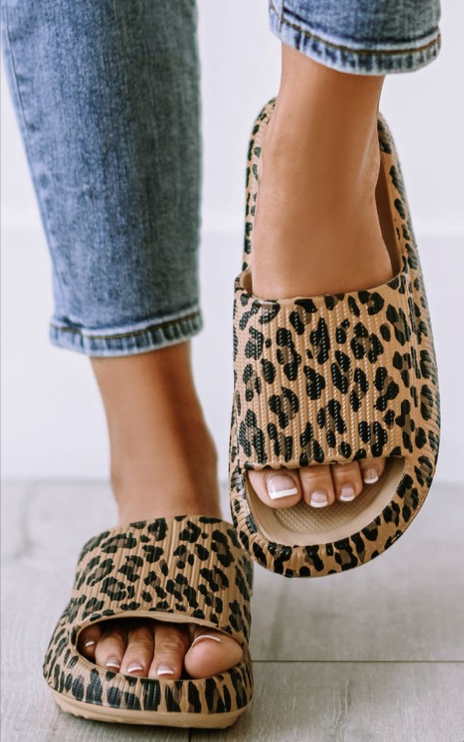 Leopard slides #s298
