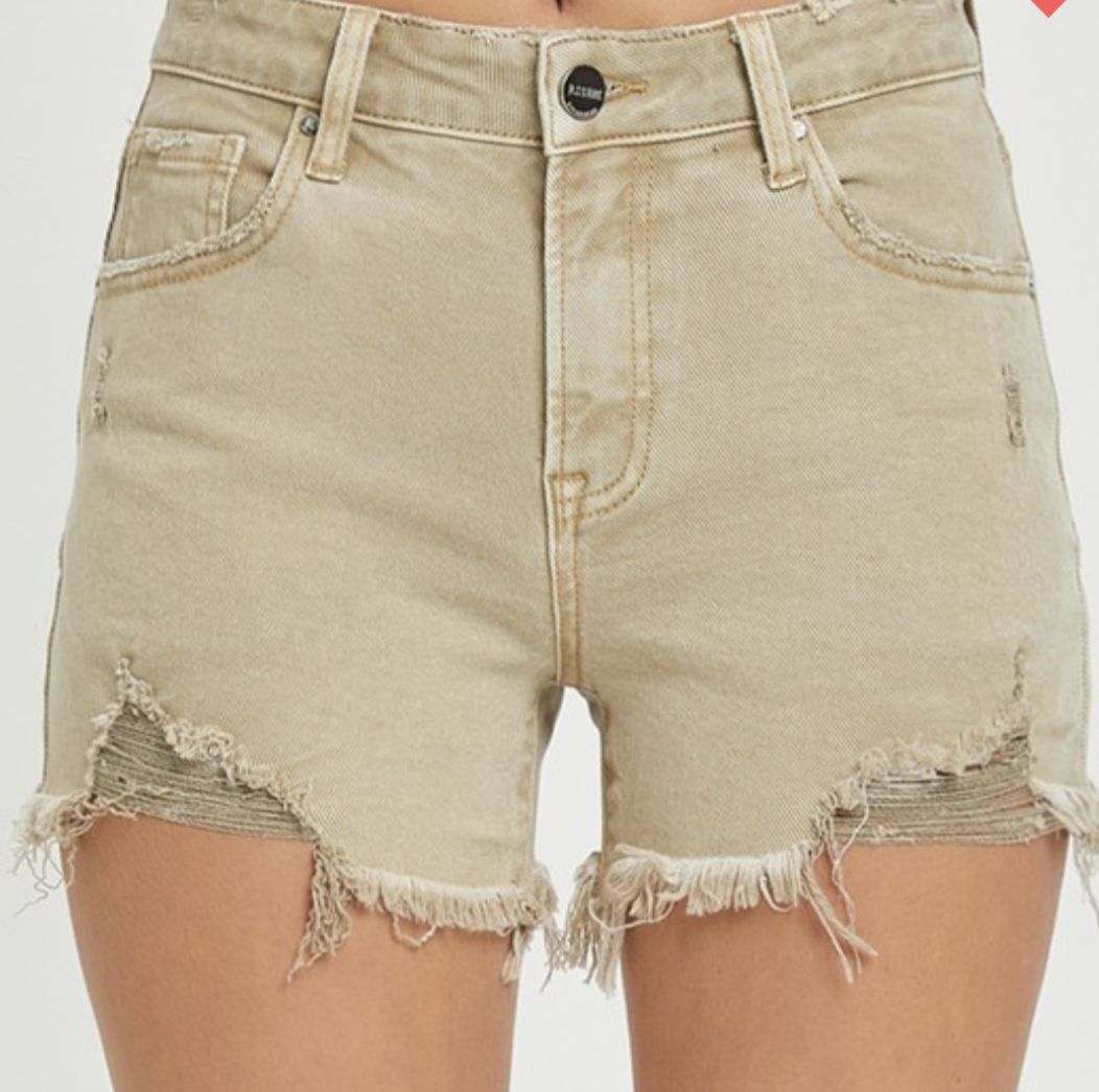 Risen Khaki shorts #s290