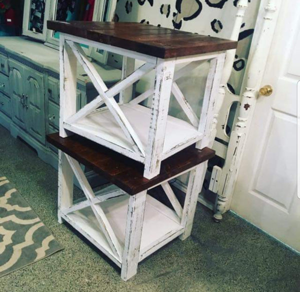 Custom Side Table  F104 NOT AVAILABLE FOR SHIPPING Located in Farmersville, TX