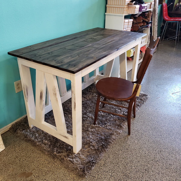 Custom Built Desk NOT AVAILABLE FOR SHIPPING Located in Farmersville, TX