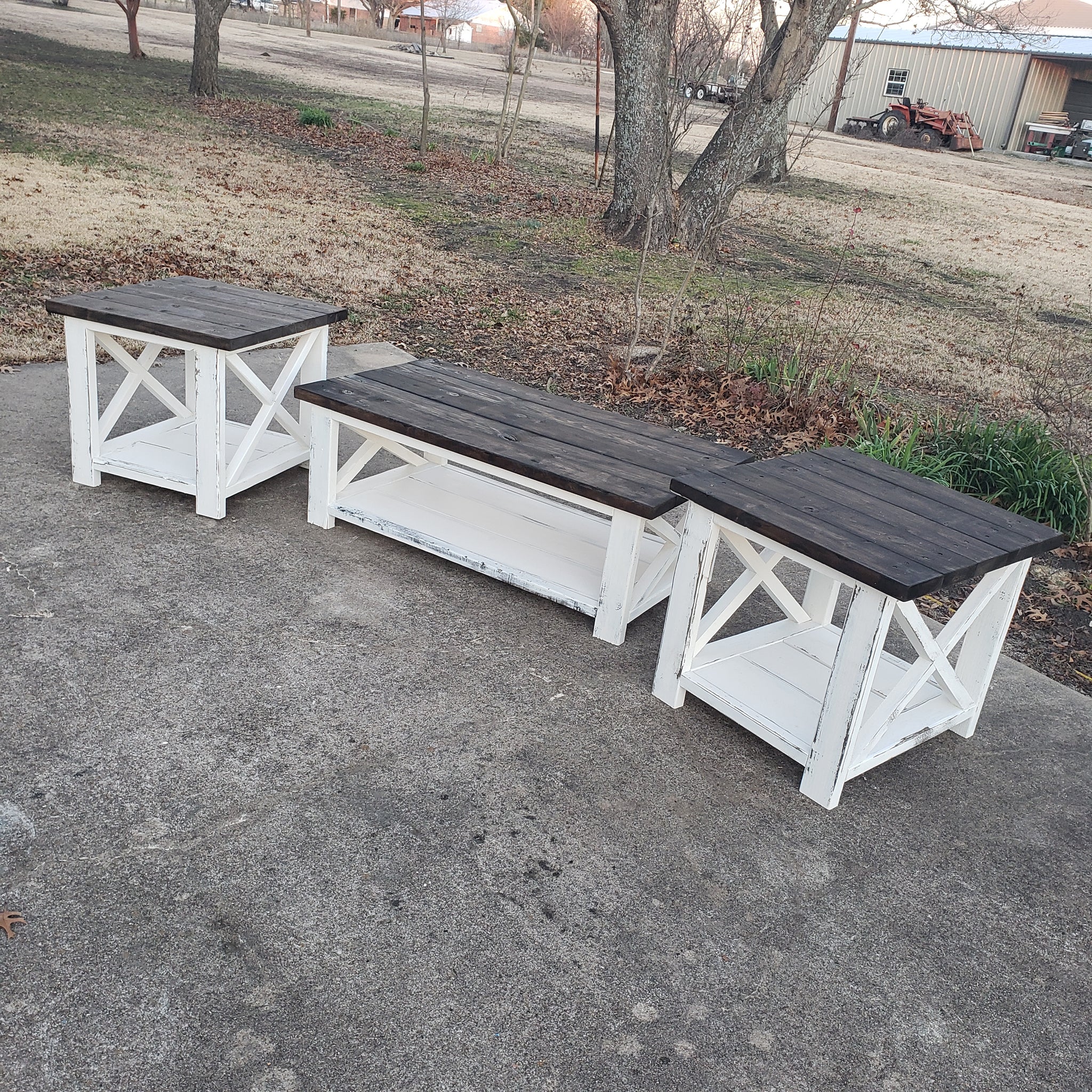 Coffee Table & Side Table Set NOT AVAILABLE FOR SHIPPING Located in Farmersville, TX