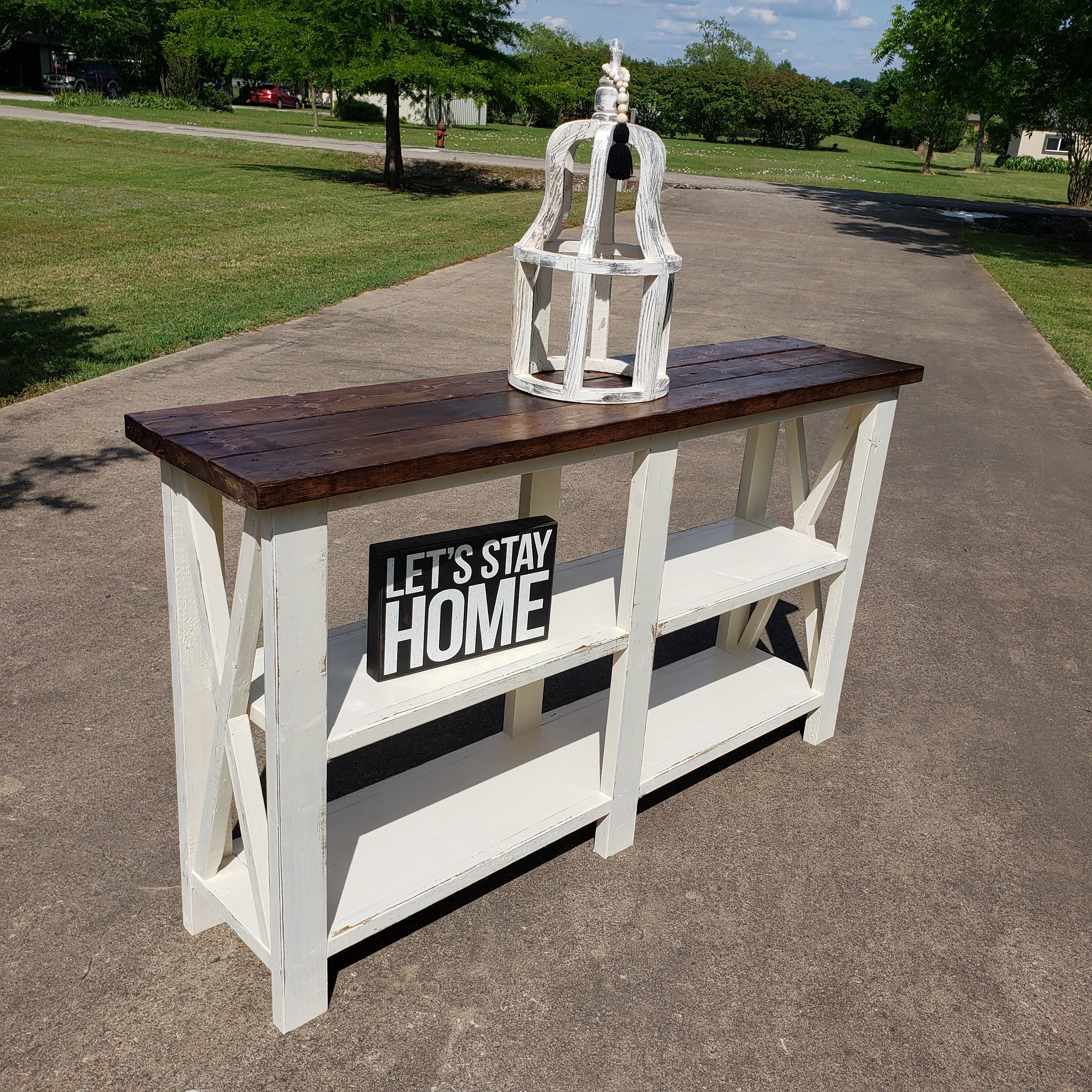 Custom Built Entry Table NOT AVAILABLE FOR SHIPPING Located in Farmersville, TX