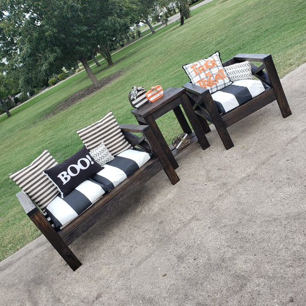 Custom Patio Set NOT AVAILABLE FOR SHIPPING Located in Farmersville, TX