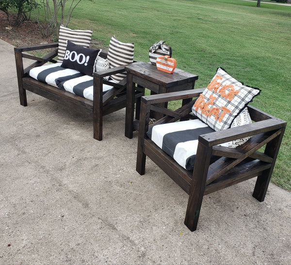 Custom Patio Set NOT AVAILABLE FOR SHIPPING Located in Farmersville, TX