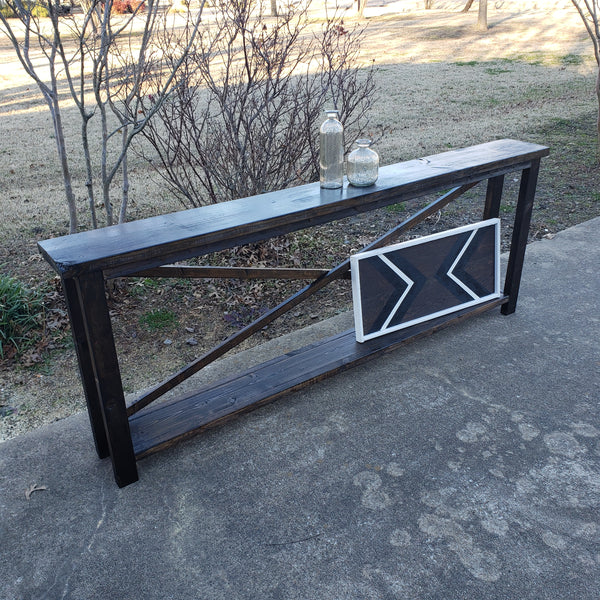 Sofa Table NOT AVAILABLE FOR SHIPPING Located in Farmersville, TX