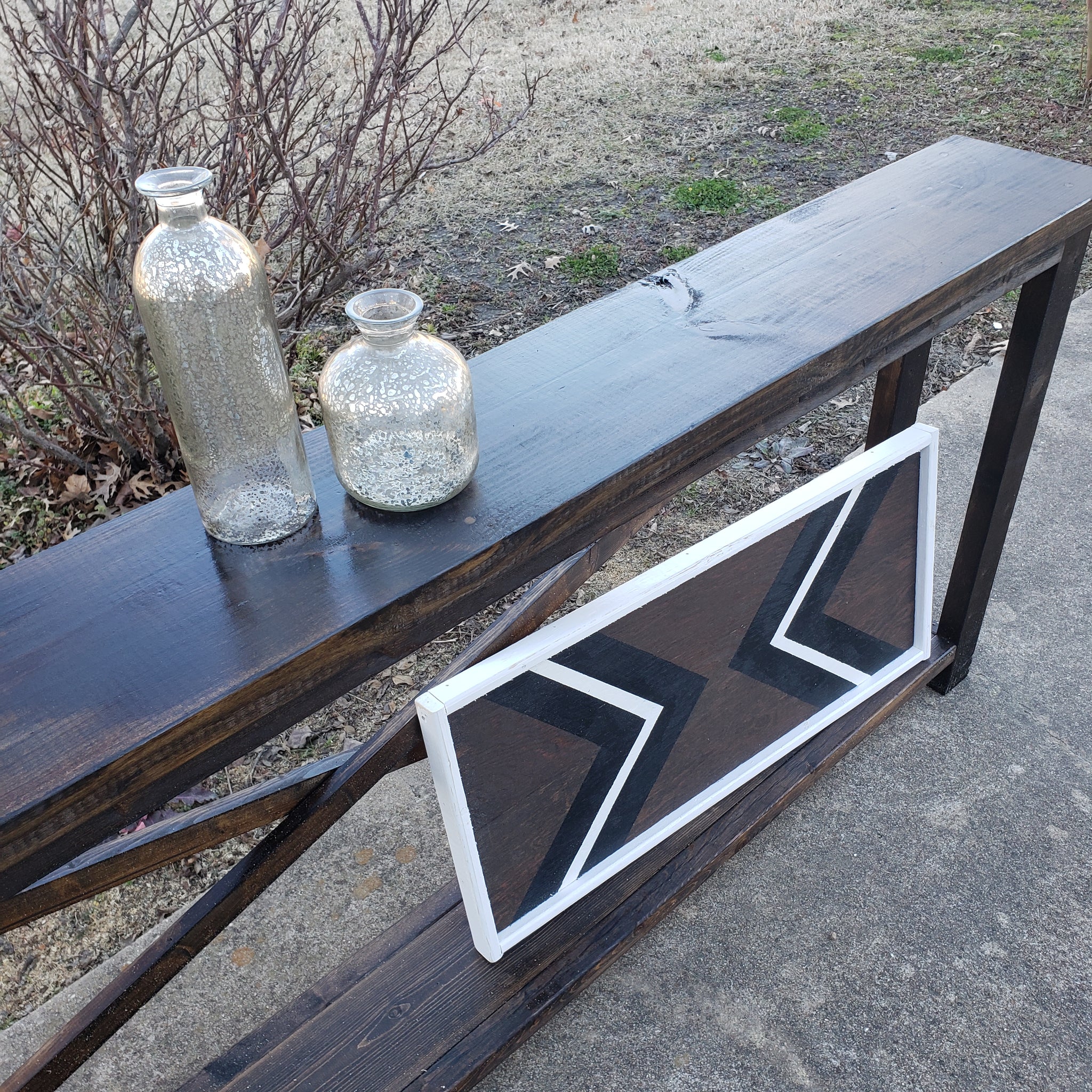Sofa Table NOT AVAILABLE FOR SHIPPING Located in Farmersville, TX