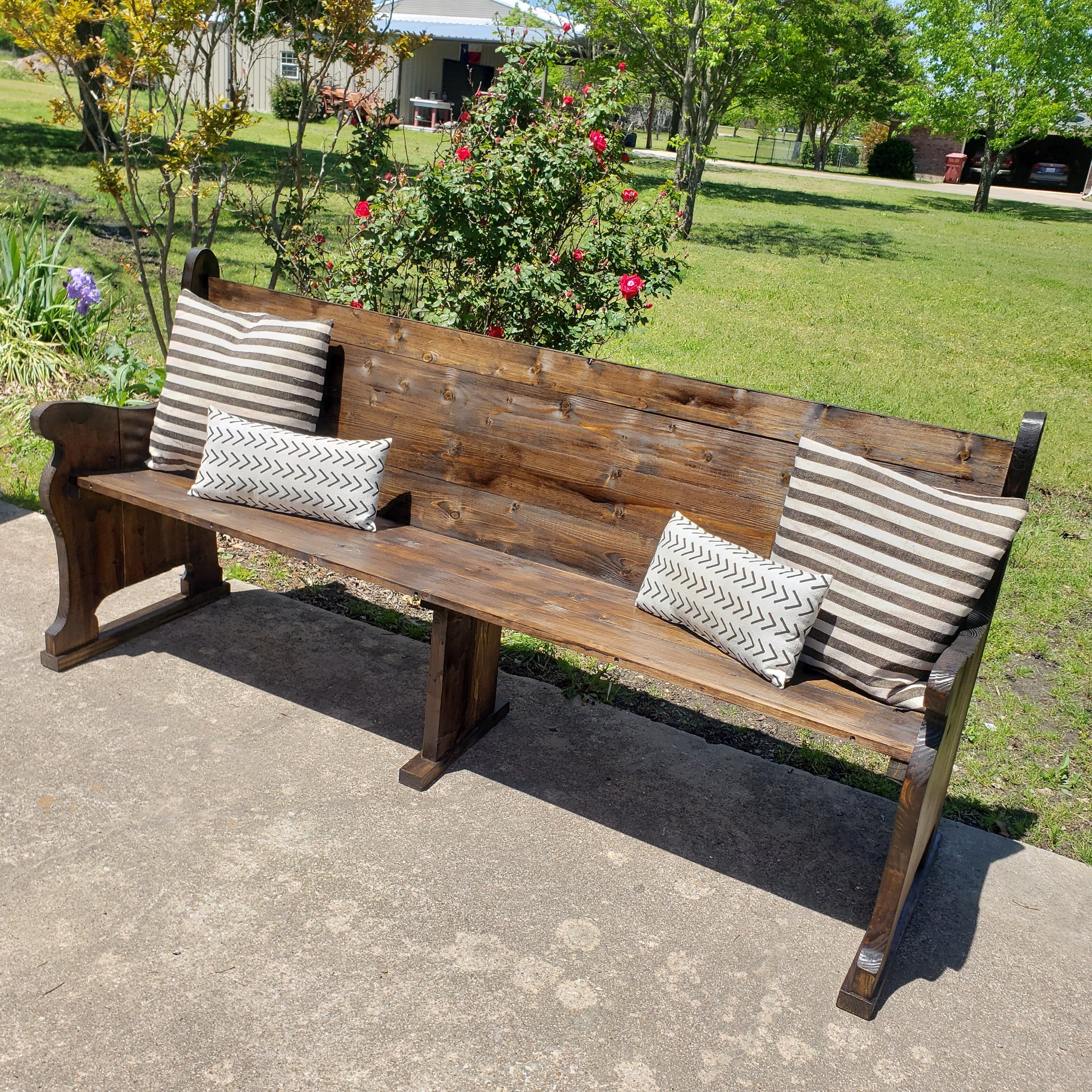 Church Pew NOT AVAILABLE FOR SHIPPING Located in Farmersville, Tx