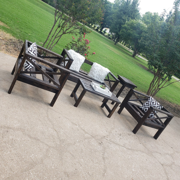 Custom Patio Set NOT AVAILABLE FOR SHIPPING Located in Farmersville, TX