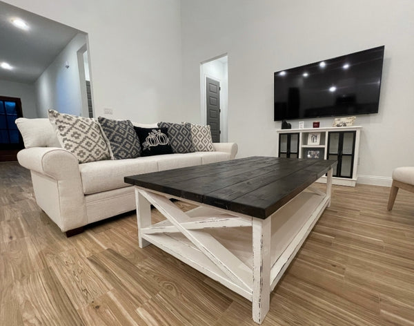 F105 Custom Built Coffee Table NOT AVAILABLE FOR SHIPPING Located in Farmersville, TX