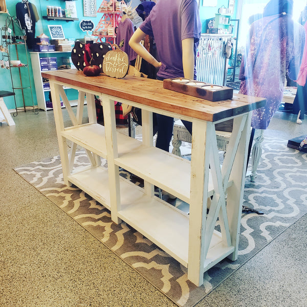 Custom Built Entry Table NOT AVAILABLE FOR SHIPPING Located in Farmersville, TX