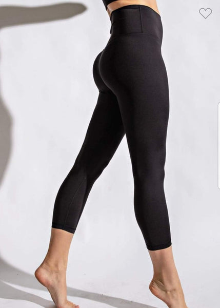 Black Capri Length Leggings #626