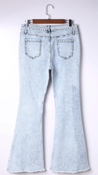 Light washed distressed flares #j104