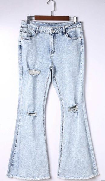 Light washed distressed flares #j104